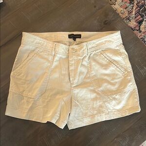 Calvin Klein Cream Cargo Khaki Shorts with Tailored Fit
Size 12